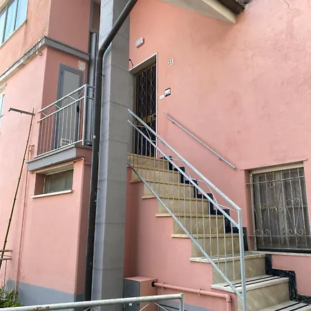 Apartamento Bilocale Mirella Carro